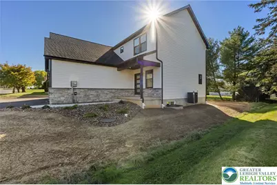 1250 7th Street, North Catasauqua Bor, PA 18032 - Photo 4