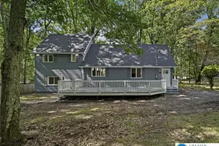 348 Carnation Rd, Middle Smithfield, PA 18302 - Photo 1