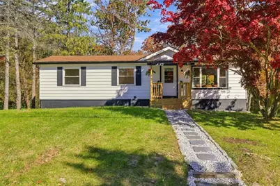 19 Oak Street, Mount Pocono, PA 18344 - Photo 1