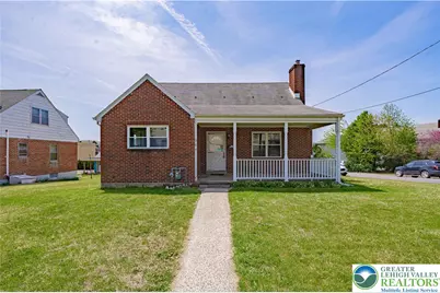 384 Hickory Street, Bethlehem City, PA 18017 - Photo 1