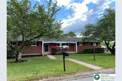 17 Hillside Drive, Coopersburg, PA 18036 - Photo 1