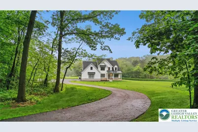 385 Nolf Road, Bushkill Twp, PA 18064 - Photo 1