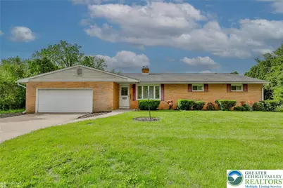 1275 Stonewood Drive, Bethlehem City, PA 18017 - Photo 1