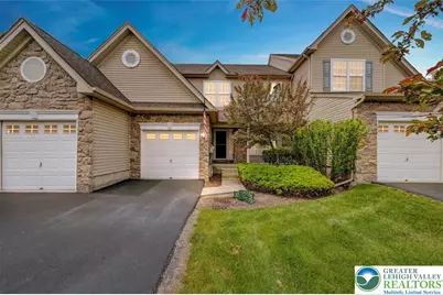 1725 Big Ridge Drive, Middle Smithfield, PA 18302 - Photo 1