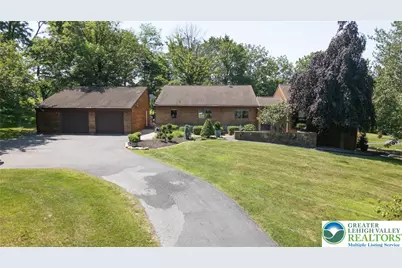 490 Longacre Drive, Lehigh Township, PA 18035 - Photo 1