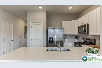 1251 Susan Circle, Upper Macungie Township, PA 18031 - Photo 12