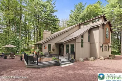 129 Woodbury Drive, Tobyhanna Twp, PA 18610 - Photo 1