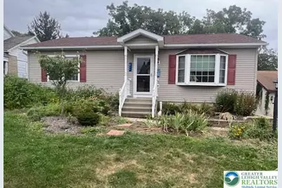 411 Liberty Avenue, Roseto Boro, PA 18013 - Photo 1