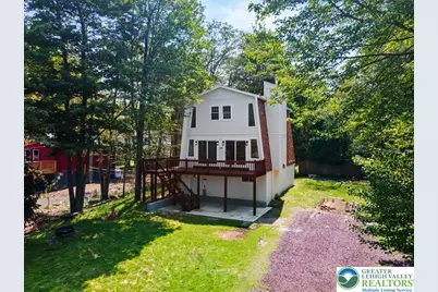 1454 Waterfront Drive, Coolbaugh Twp, PA 18466 - Photo 1