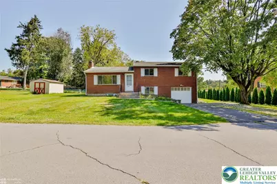 2850 Red Oak Lane, Hanover Twp, PA 18017 - Photo 1