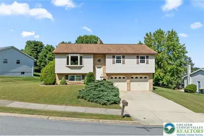 975 Hillcrest Drive S, Macungie Boro, PA 18062 - Photo 1