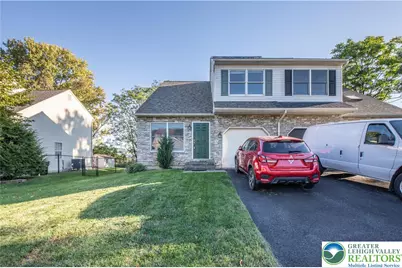 1010 Lincoln Street, Freemansburg, PA 18017 - Photo 1