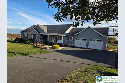 3393 Crestview Loop, Lehigh Township, PA 18088 - Photo 1