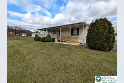 43 David Drive, Lehigh Township, PA 18088 - Photo 1