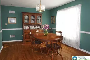 6099 Timber Knoll Dr, Lower Macungie Twp, PA 18062 - Photo 4