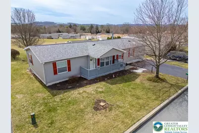 4165 Bunker Hill Lane W, Lehigh Township, PA 18088 - Photo 1