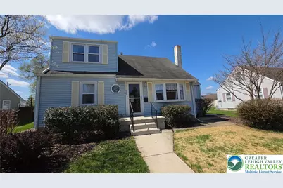 522 Rentzheimer Drive, Hellertown Boro, PA 18055 - Photo 1