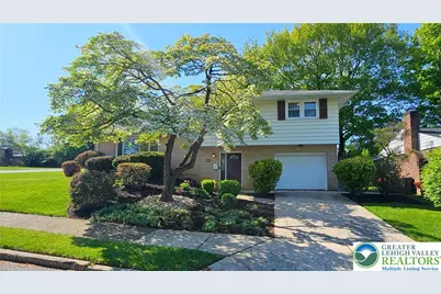 1605 Lois Lane, Bethlehem City, PA 18018 - Photo 1