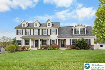 136 Redstone Drive, Bushkill Twp, PA 18064 - Photo 1