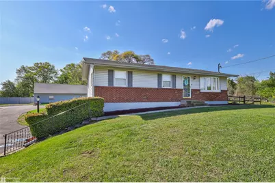 205 W Moorestown Road, Bushkill Twp, PA 18091 - Photo 1
