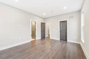 290 Dickenson St, Columbus, OH 43215 - Photo 22