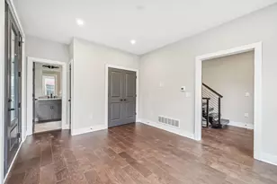290 Dickenson St, Columbus, OH 43215 - Photo 18
