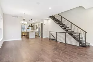 290 Dickenson St, Columbus, OH 43215 - Photo 10