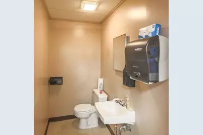 5830 N High Street, Worthington, OH 43085 - Photo 10