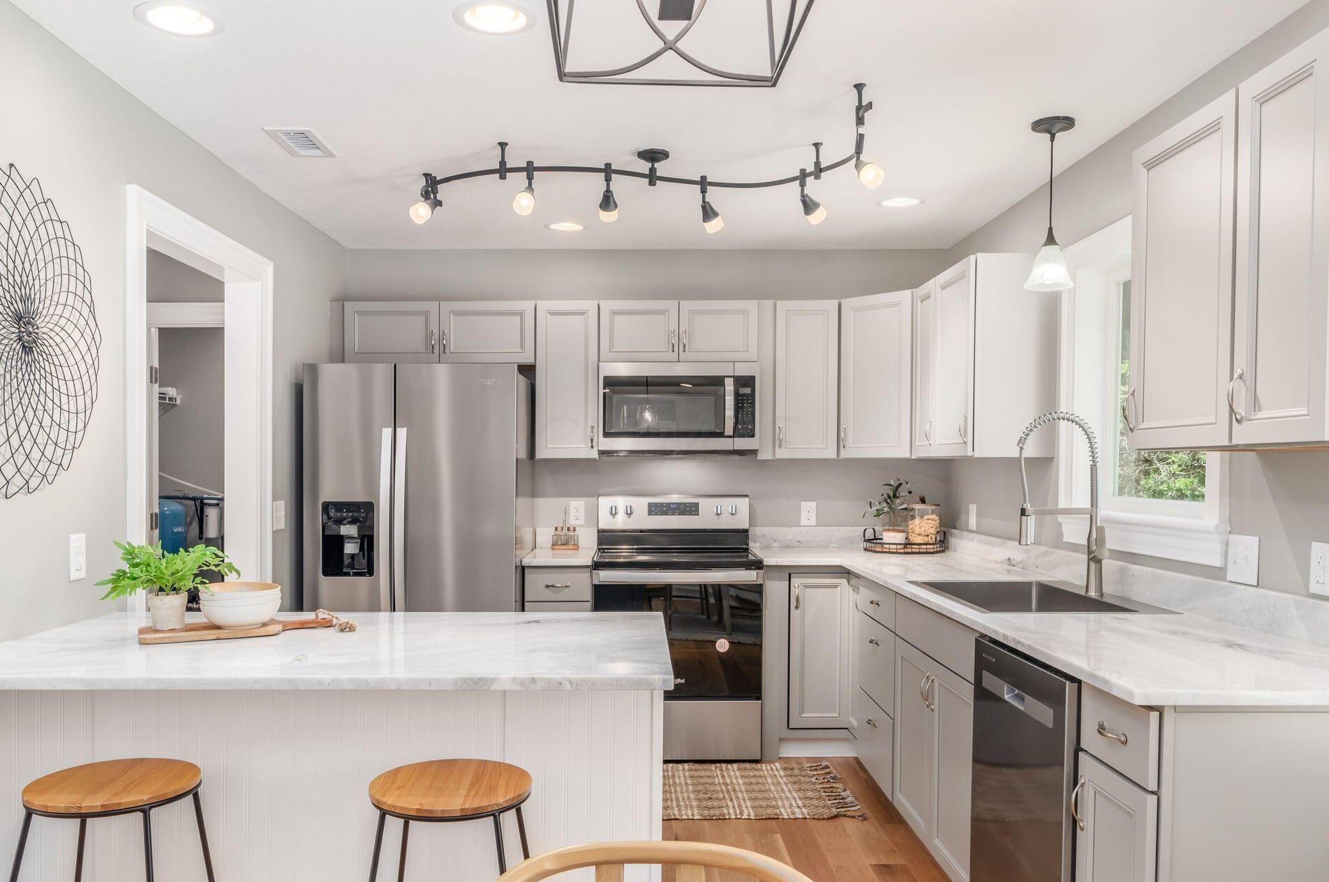 7195 Lancaster Rd, Hebron OH 43025-9777 exterior