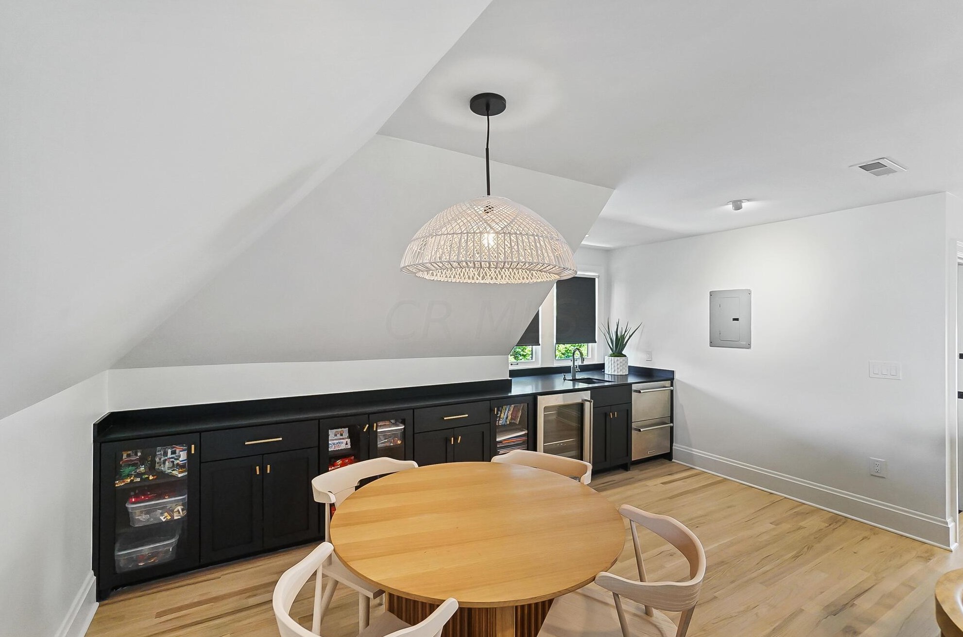 158 Buttles Ave, Columbus OH 43215-1402 exterior