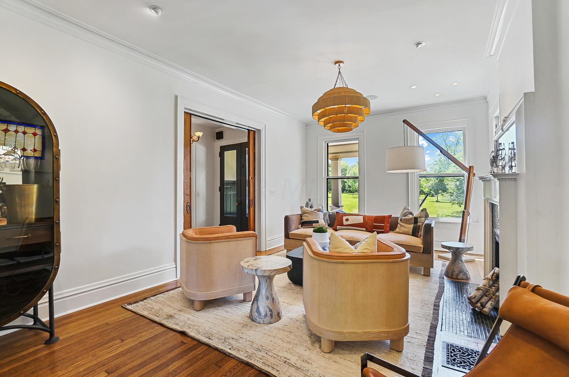 158 Buttles Ave, Columbus OH 43215-1402 exterior