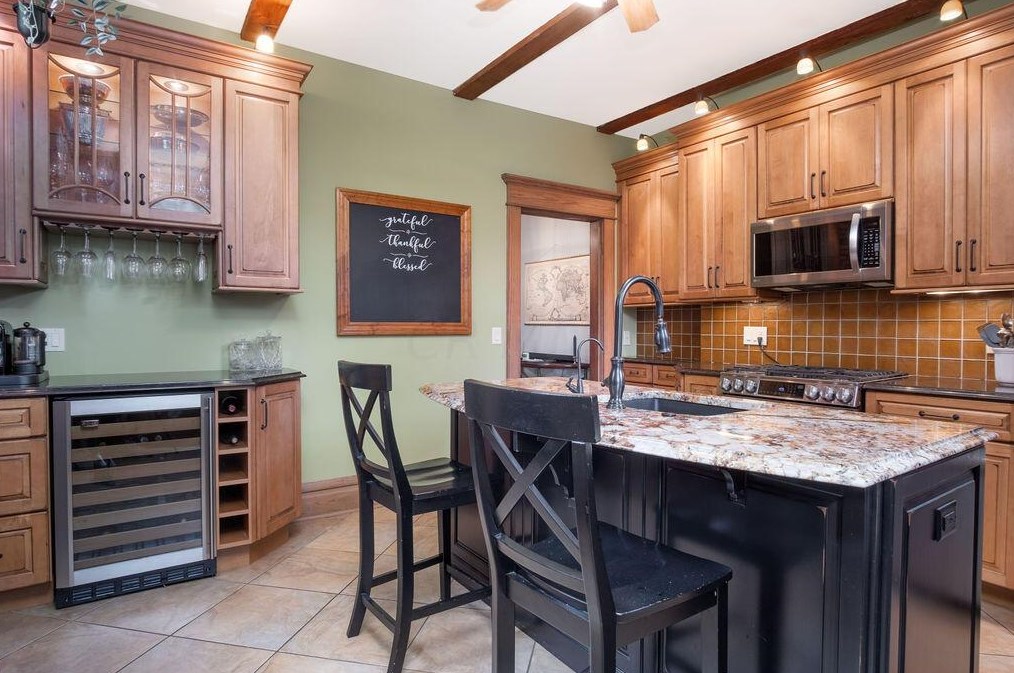 106 Thurman Ave, Columbus OH 43206-3135 exterior