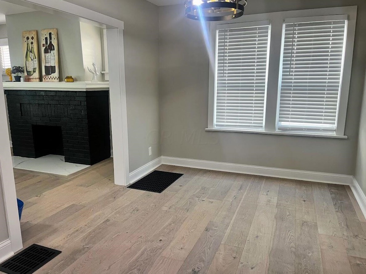 587 Eureka Ave, Columbus OH 43204-2911 exterior