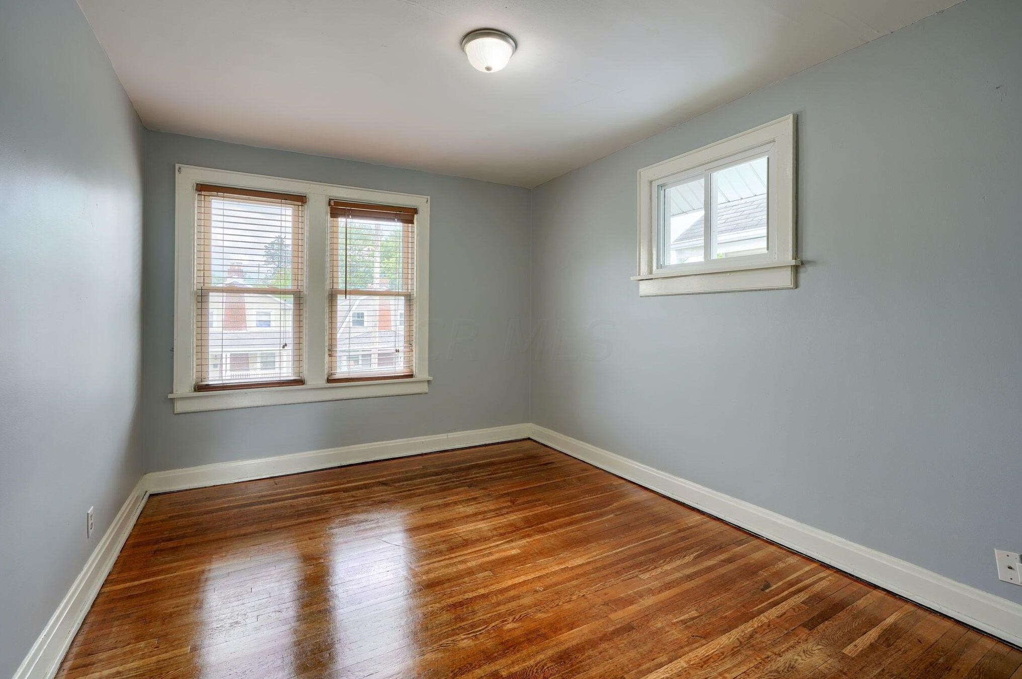 1155 Champion Ave, Columbus OH  43206-3025 exterior