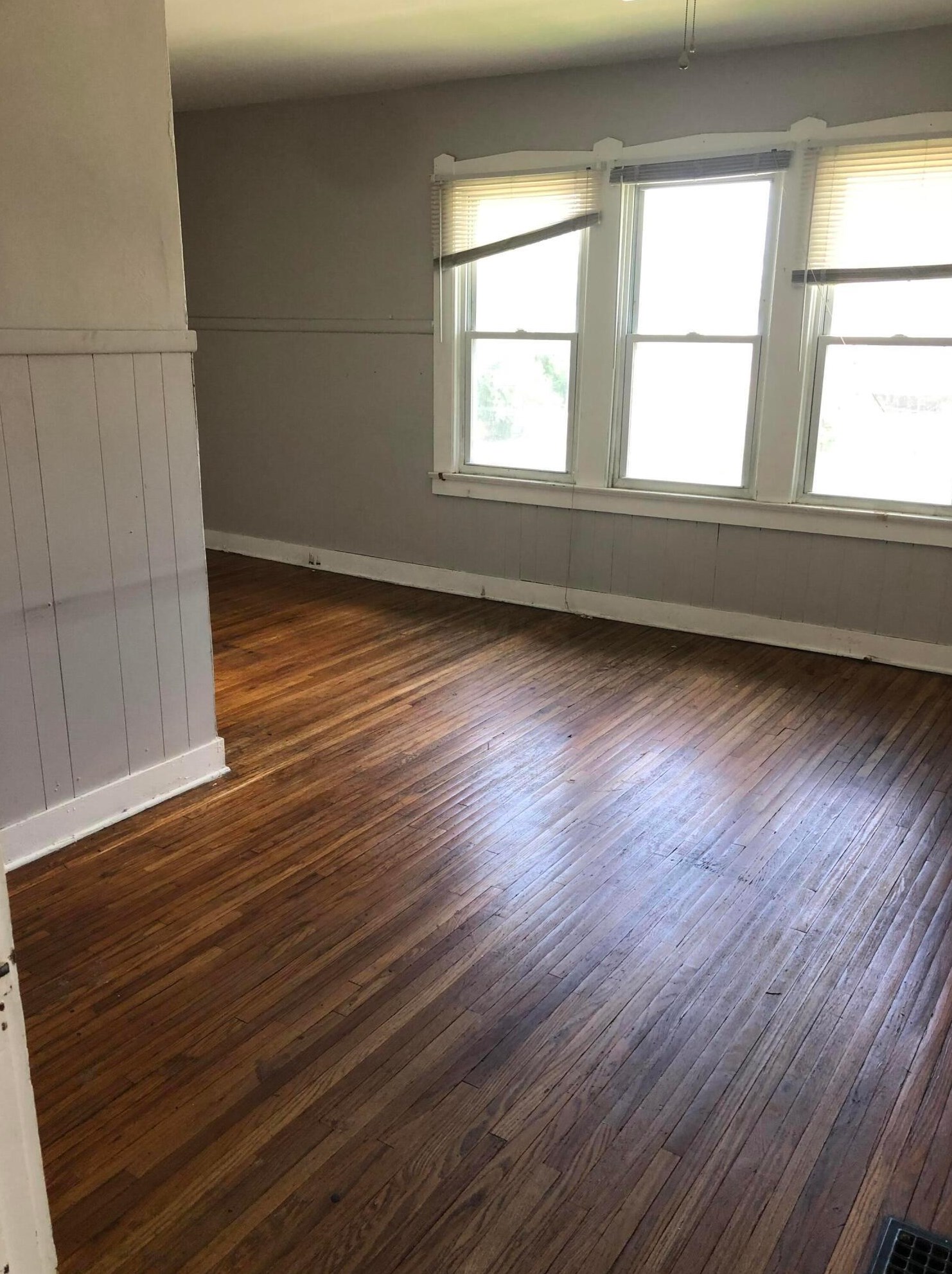 939 17th Ave, Columbus OH  43211-2438 exterior