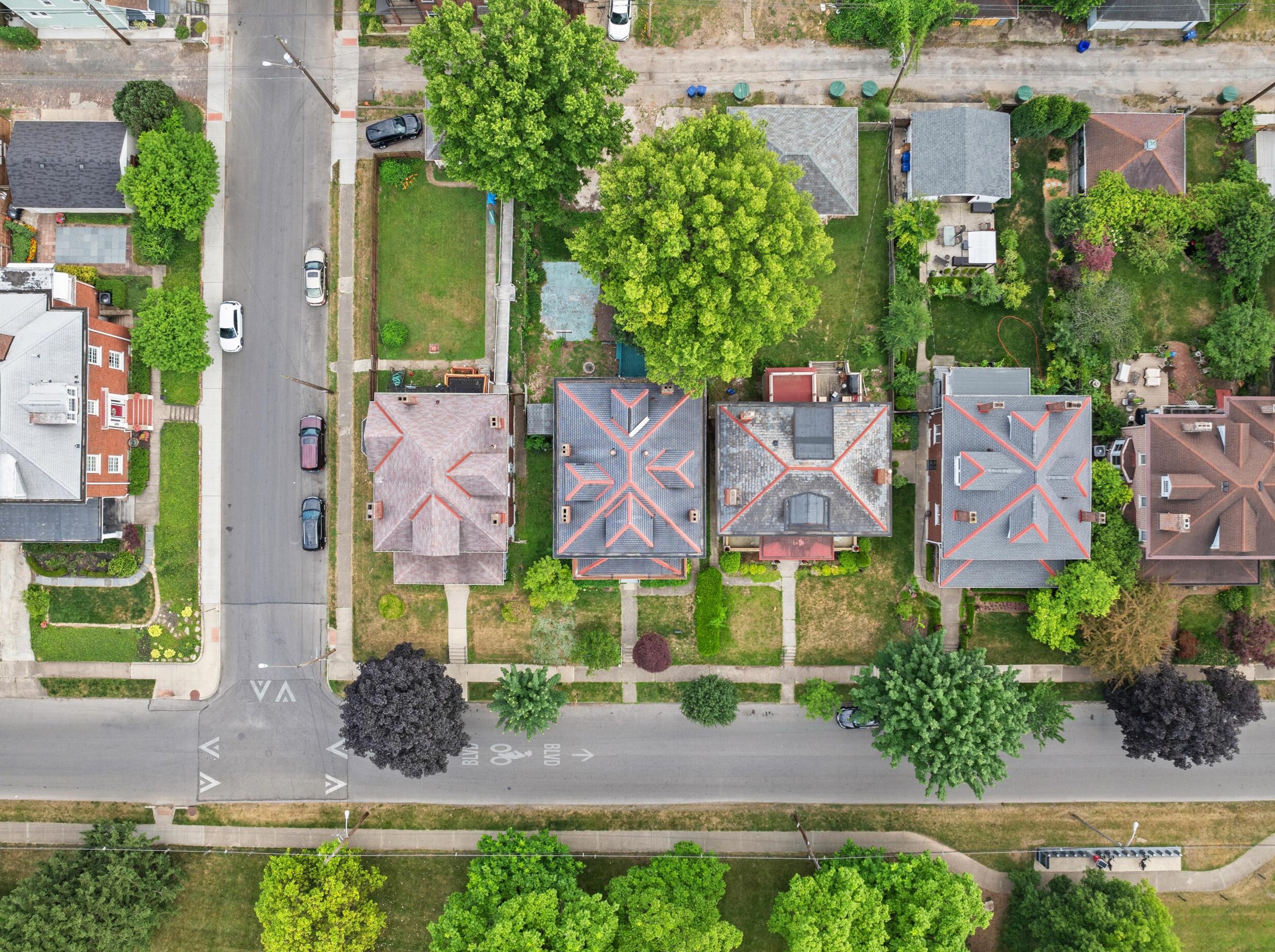 1775 Franklin Park, Columbus OH  43205-2217 exterior