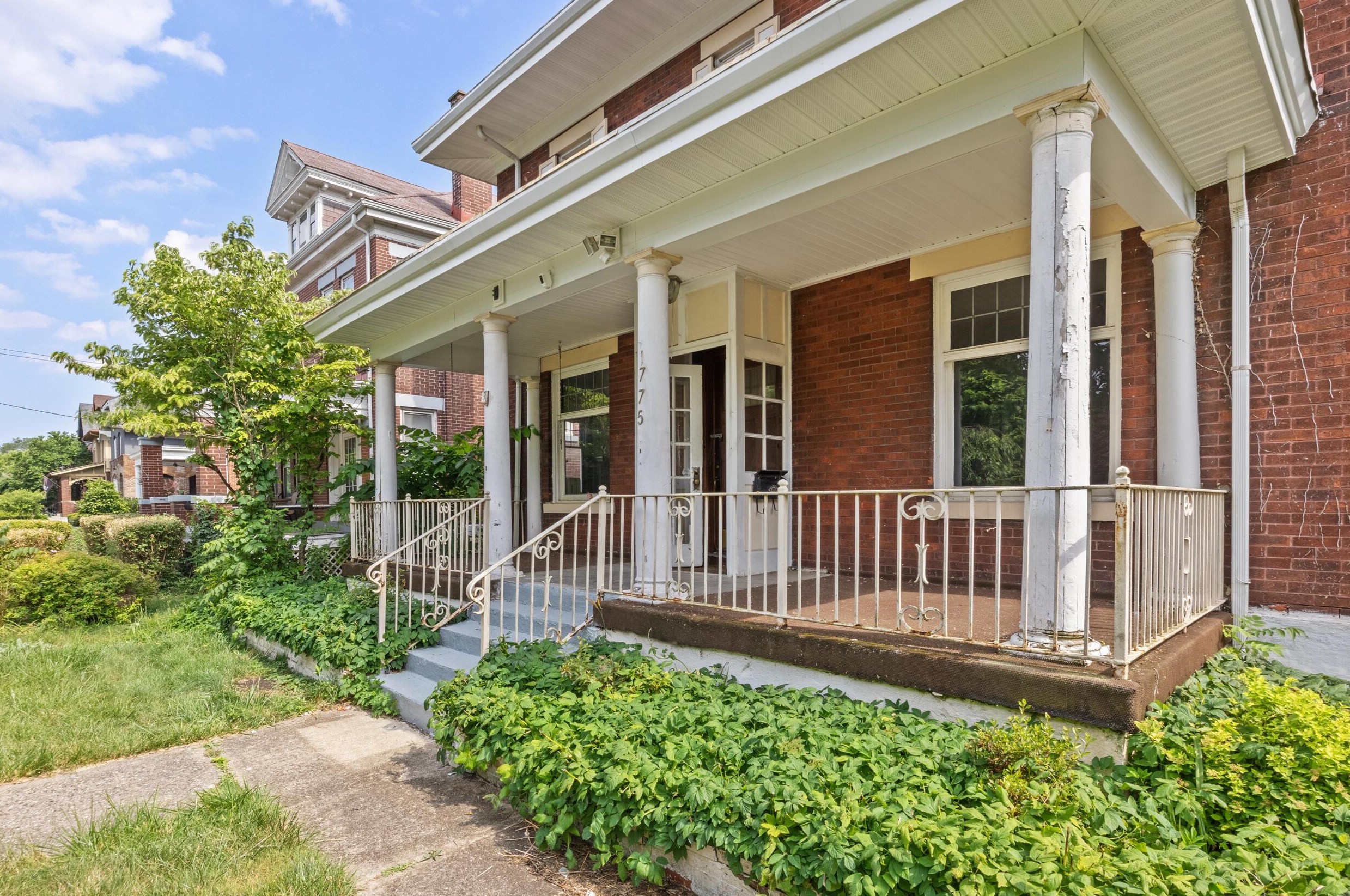 1775 Franklin Park, Columbus OH  43205-2217 exterior