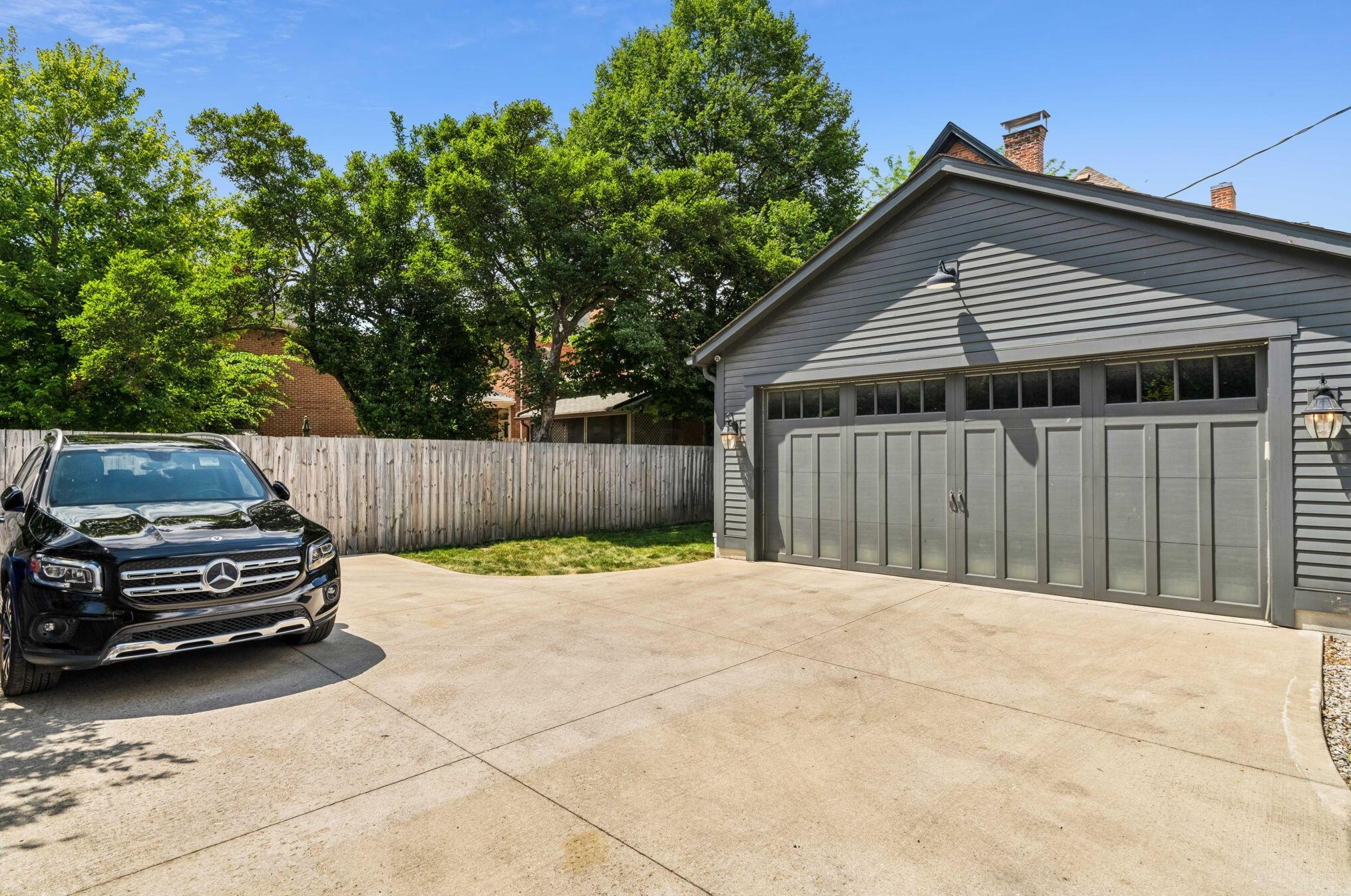 181 Thurman Ave, Columbus OH 43206-3216 exterior