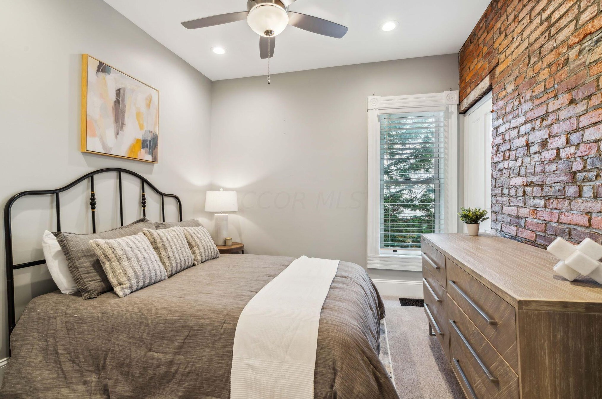 181 Thurman Ave, Columbus OH 43206-3216 exterior