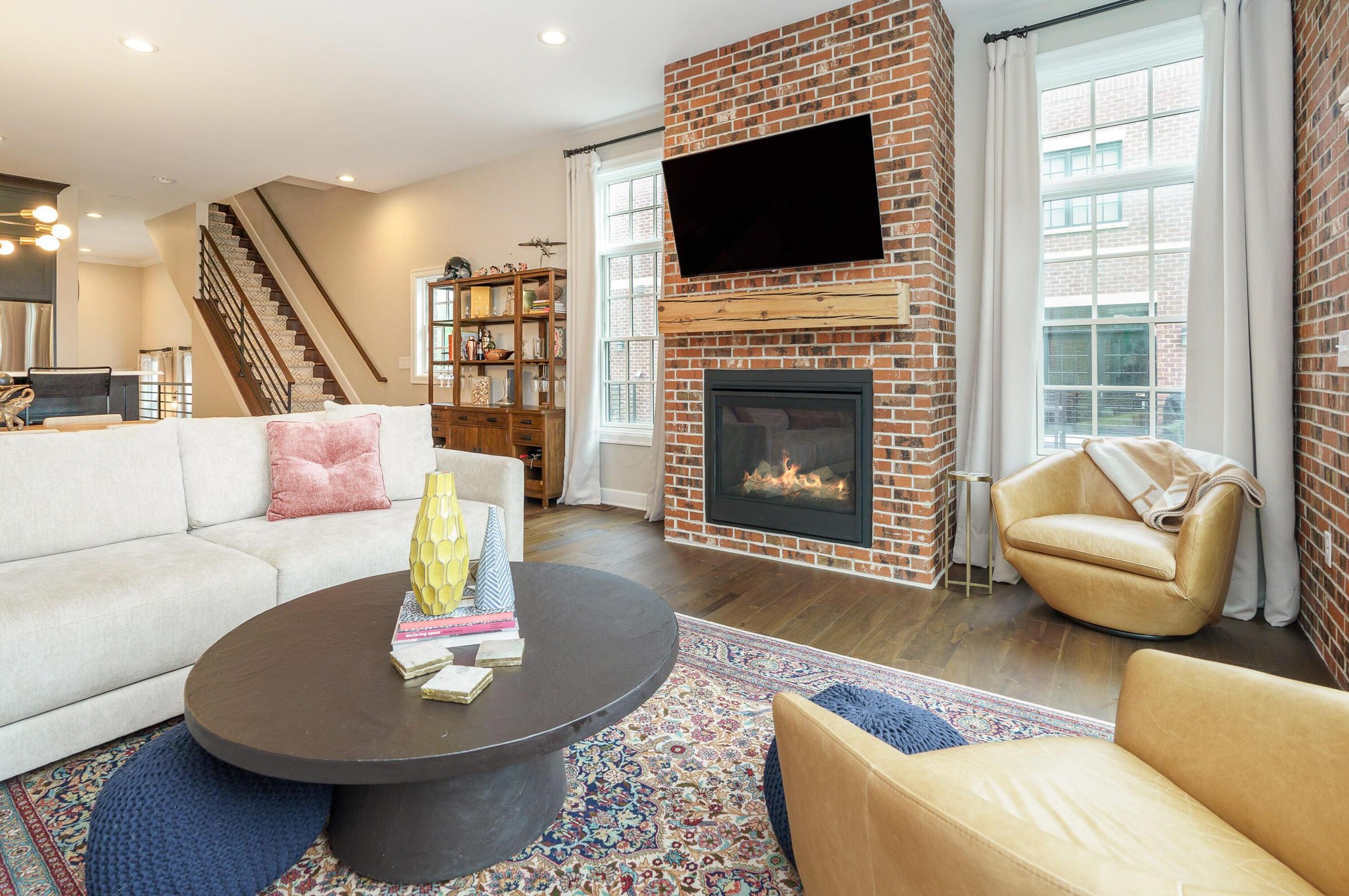 890 Front St, Columbus OH  43206-2521 exterior