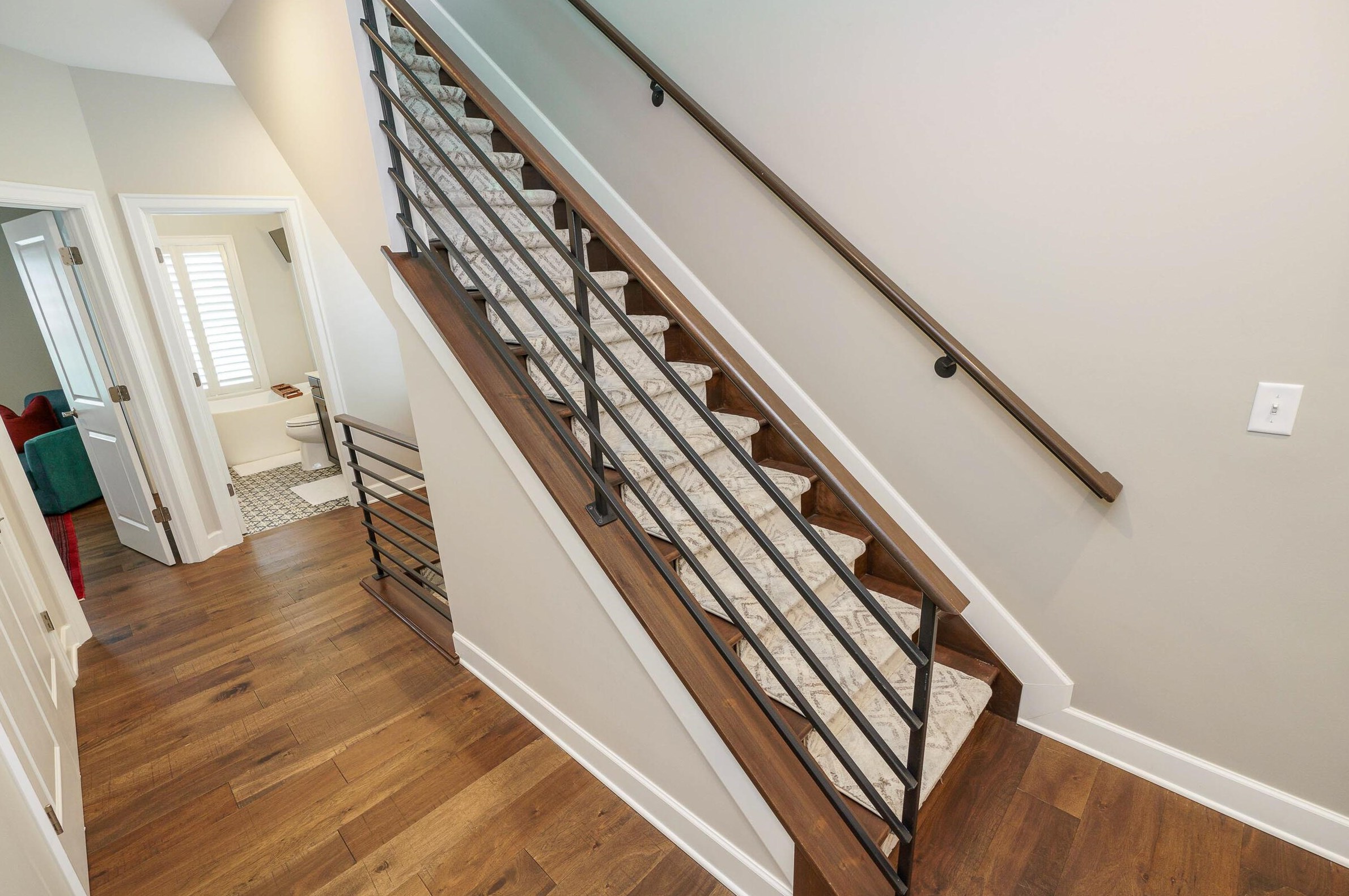 890 Front St, Columbus OH  43206-2521 exterior