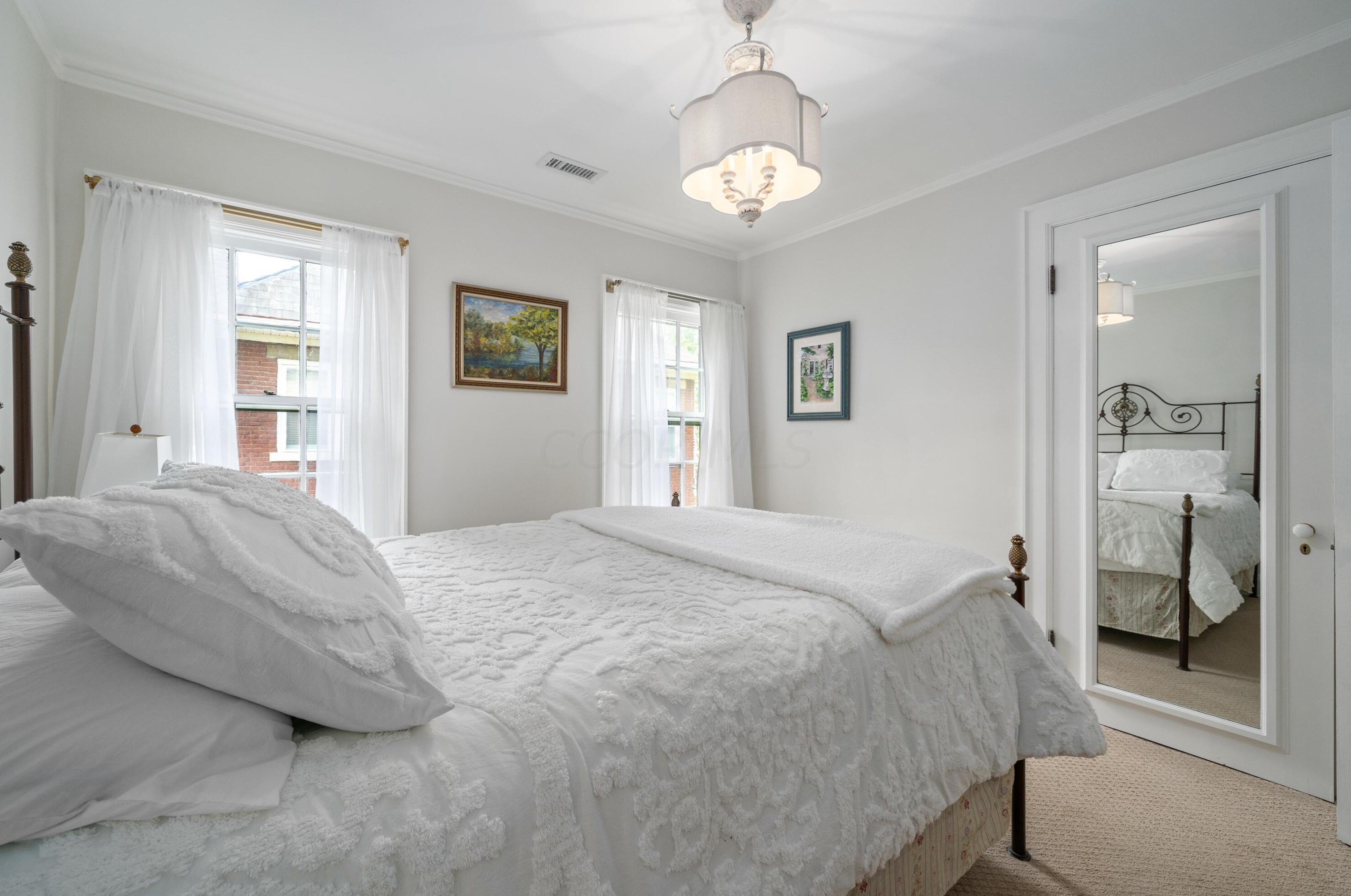 464 Parkview Ave, Columbus OH  43209-1011 exterior