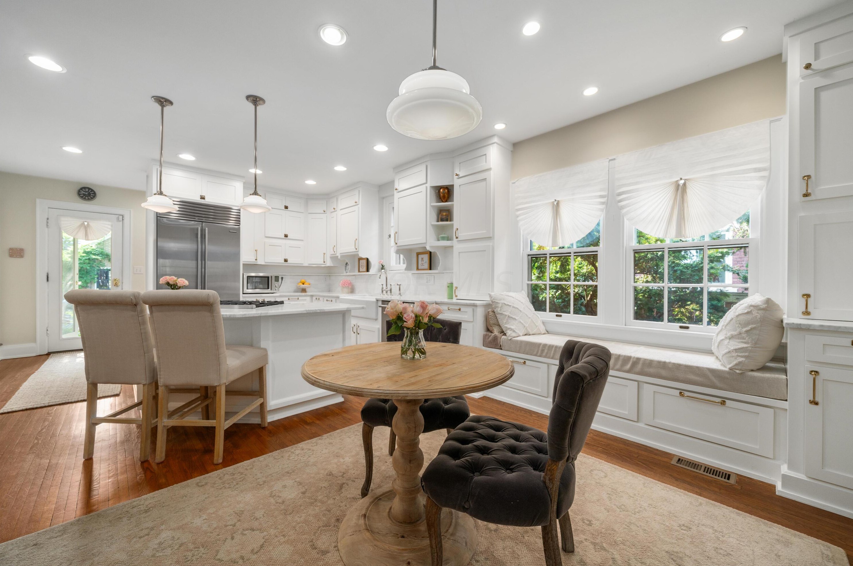 464 Parkview Ave, Columbus OH  43209-1011 exterior