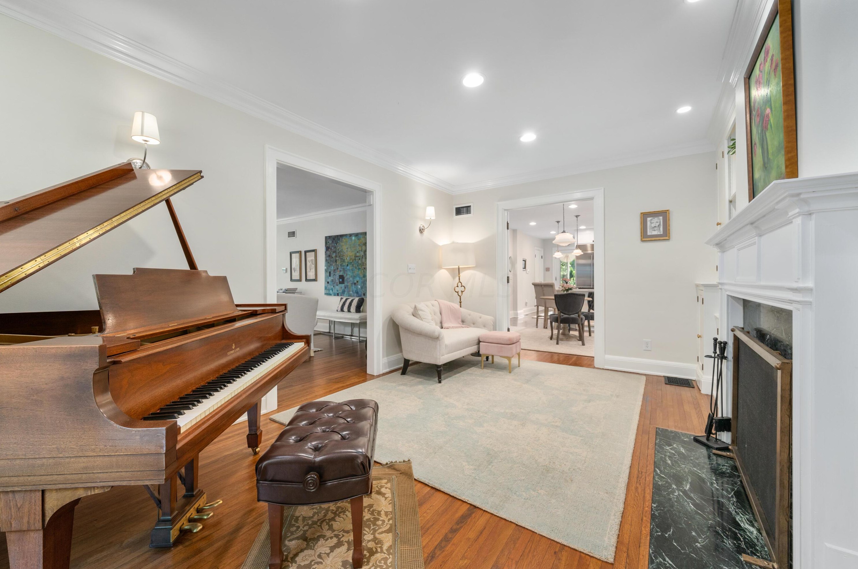 464 Parkview Ave, Columbus OH  43209-1011 exterior