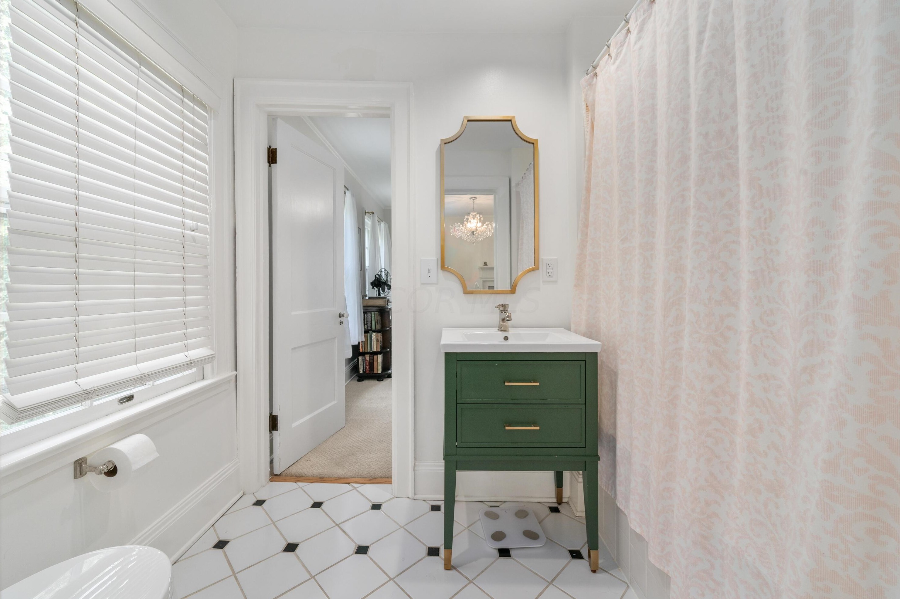 464 Parkview Ave, Columbus OH  43209-1011 exterior