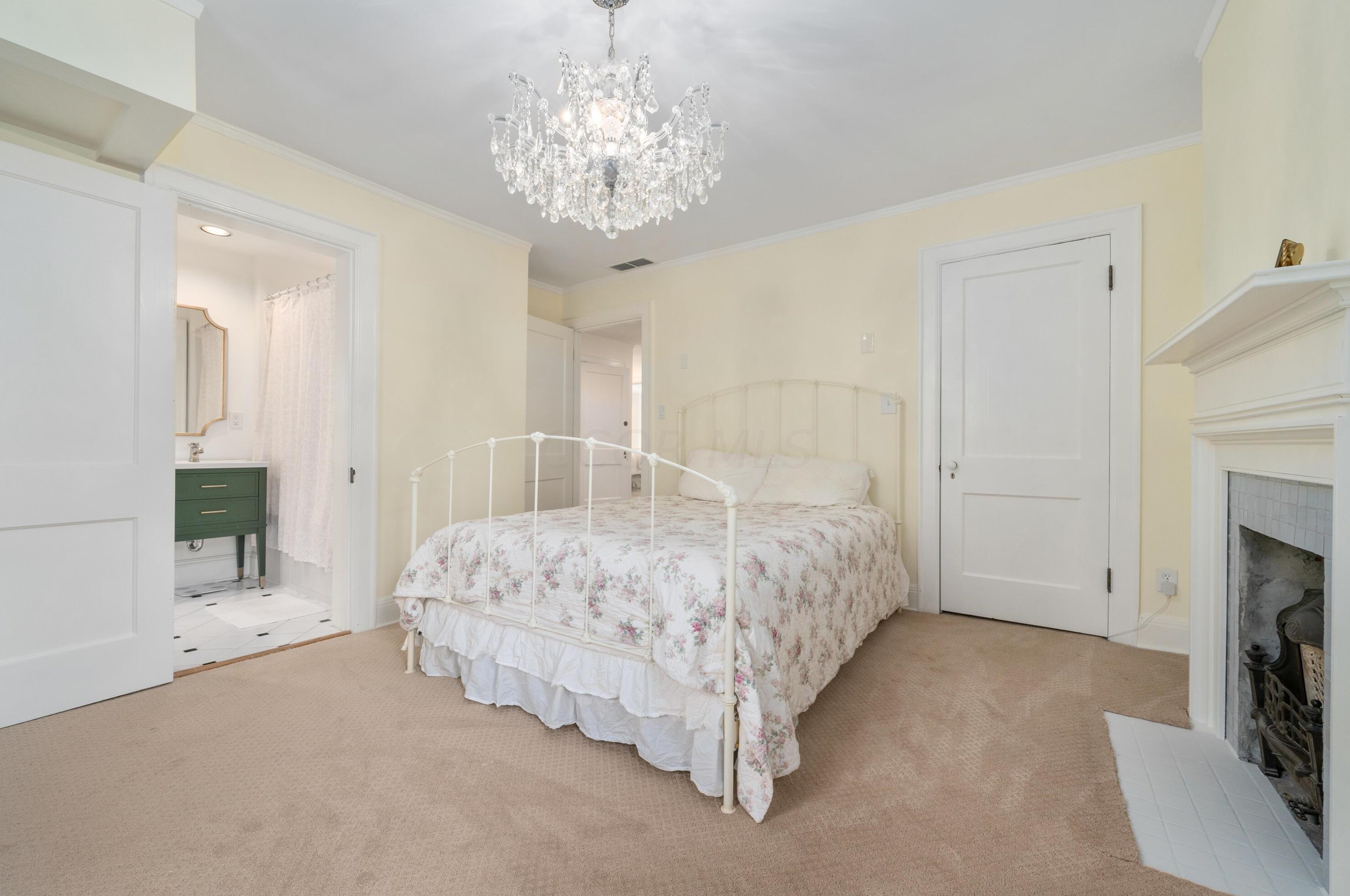 464 Parkview Ave, Columbus OH  43209-1011 exterior