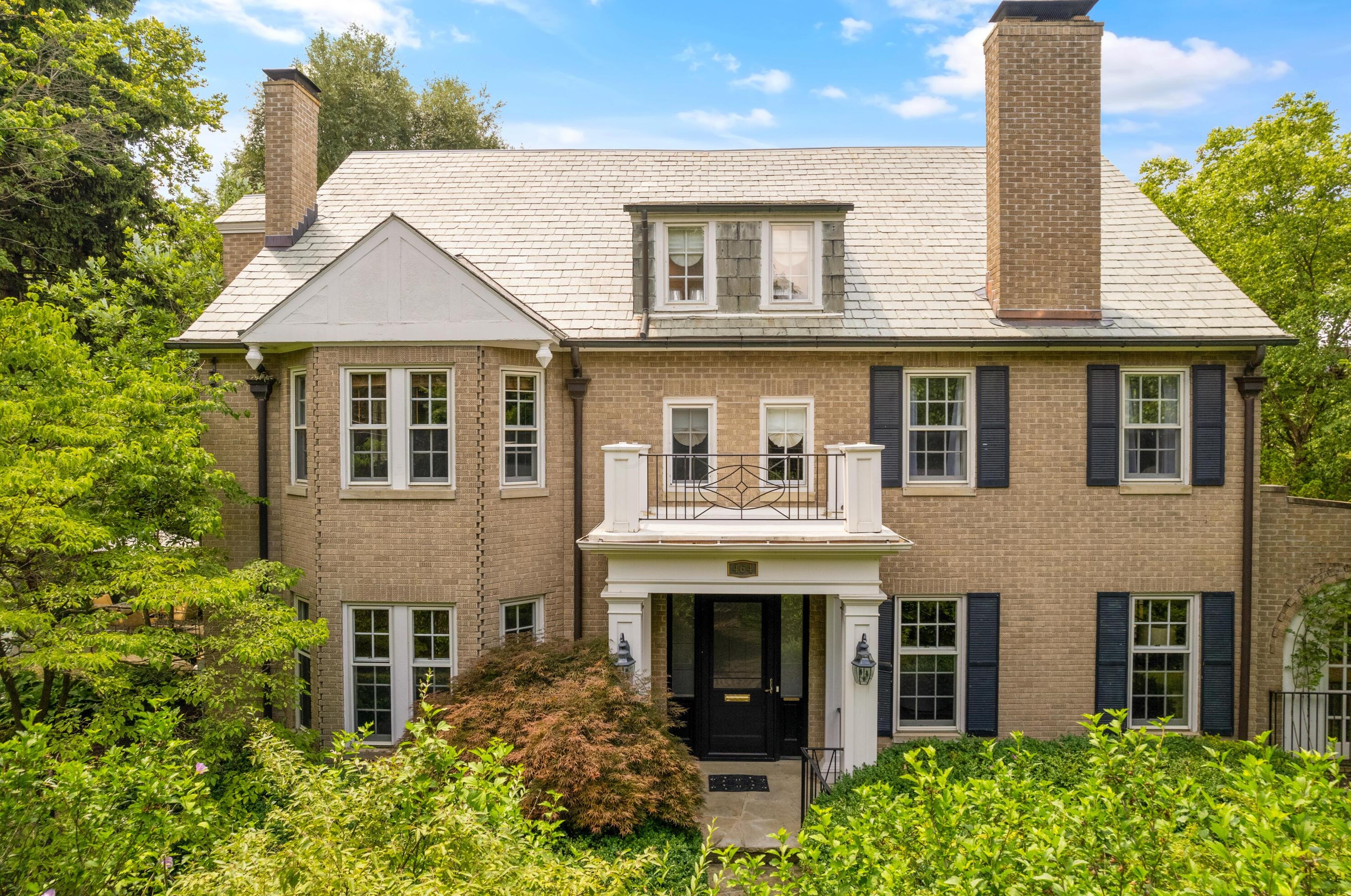 464 Parkview Ave, Columbus OH  43209-1011 exterior