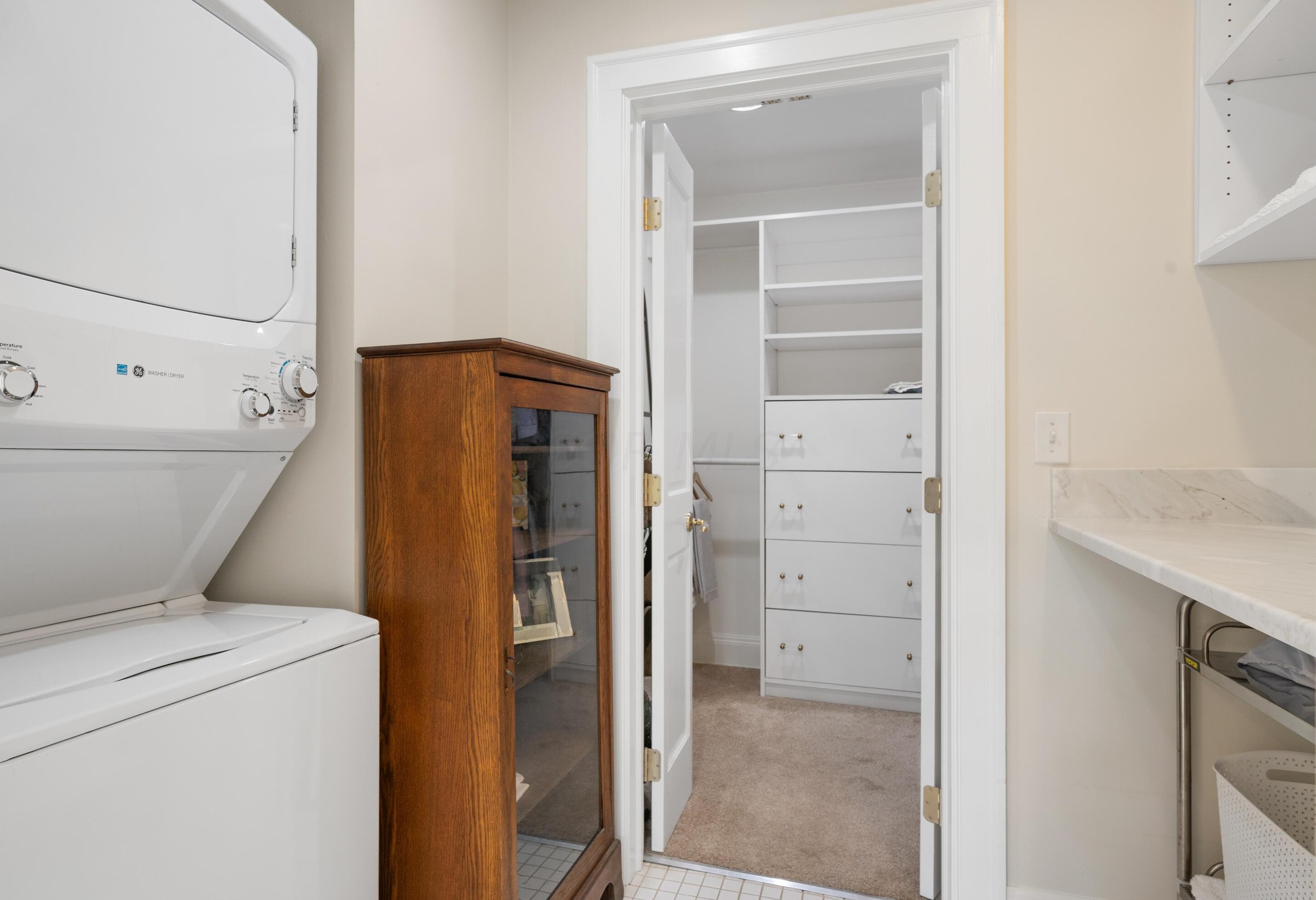 464 Parkview Ave, Columbus OH  43209-1011 exterior