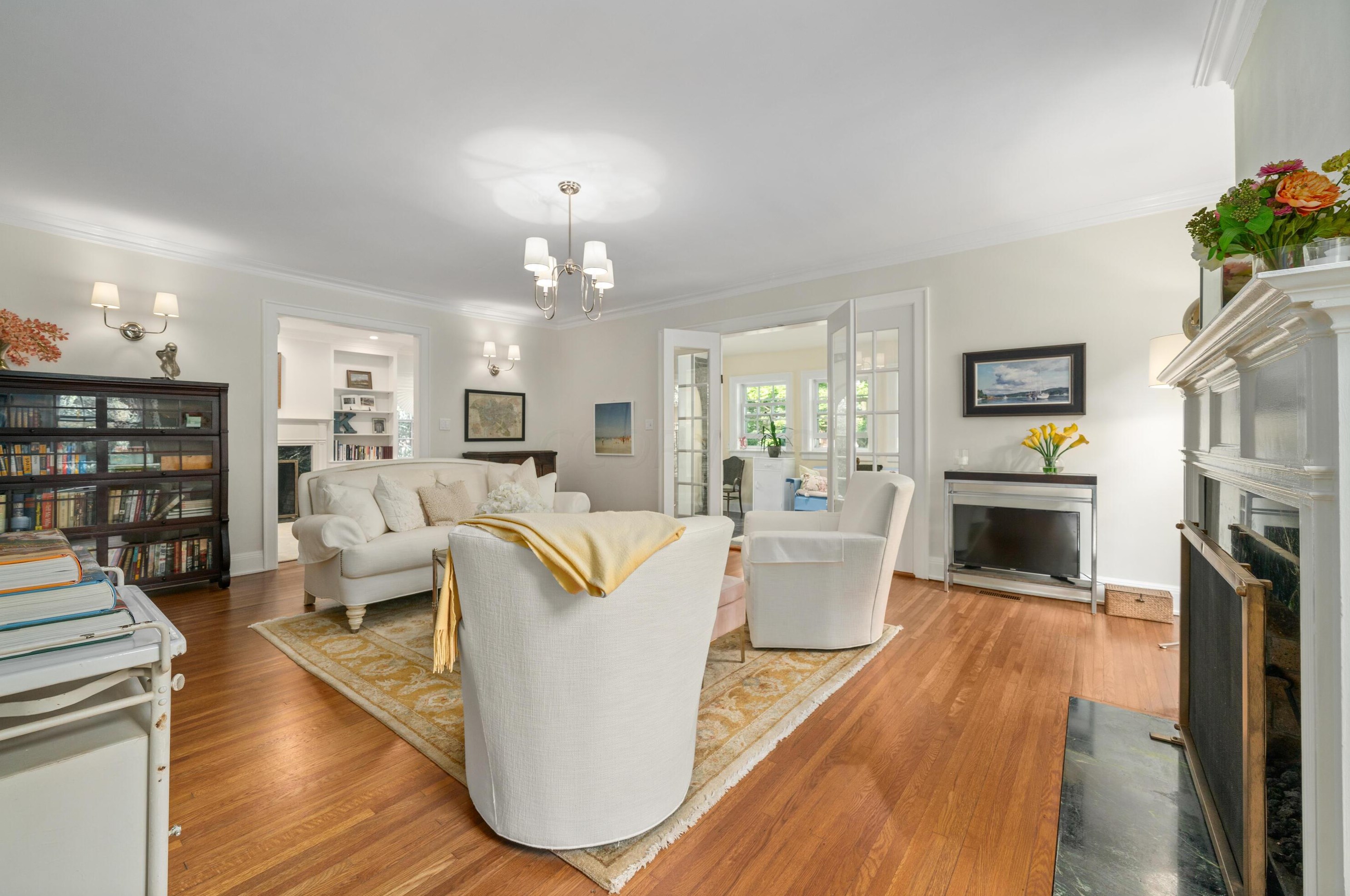 464 Parkview Ave, Columbus OH  43209-1011 exterior