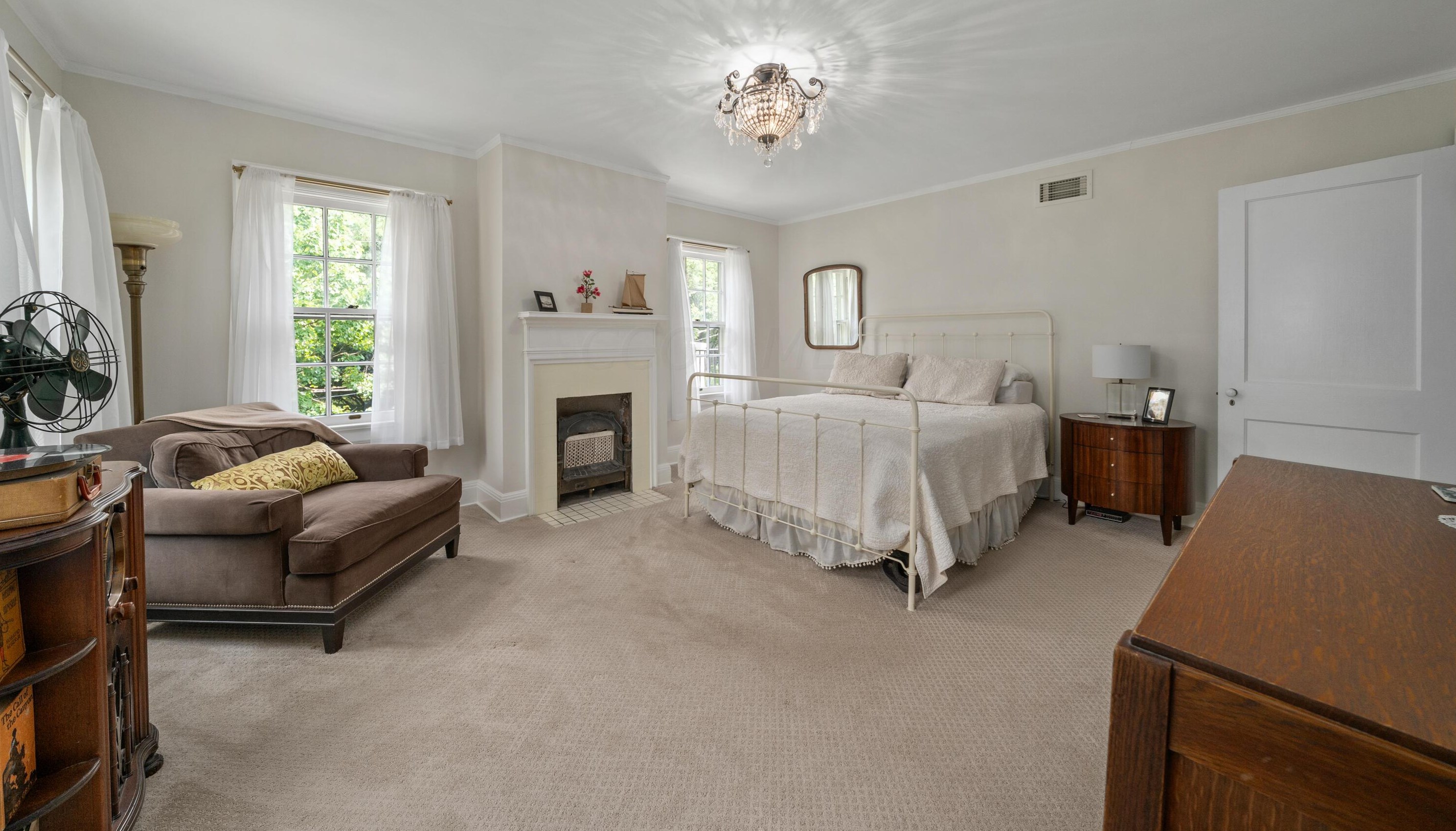 464 Parkview Ave, Columbus OH  43209-1011 exterior